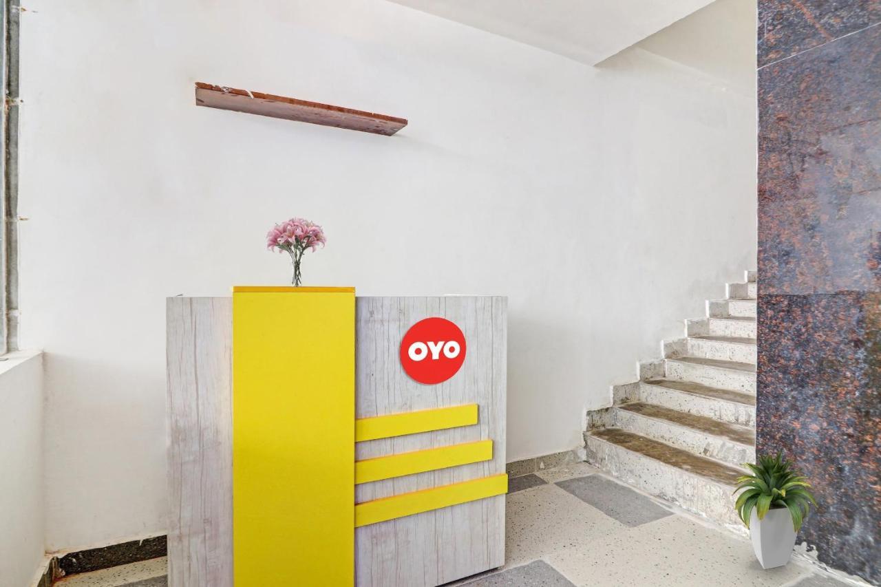 OYO 70047 Hotel Night Eye Hyderabad Exterior foto